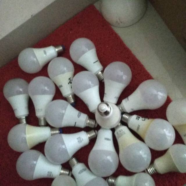 Jual Lampu LED bekas rasa baru kondisi nyala | Shopee Indonesia