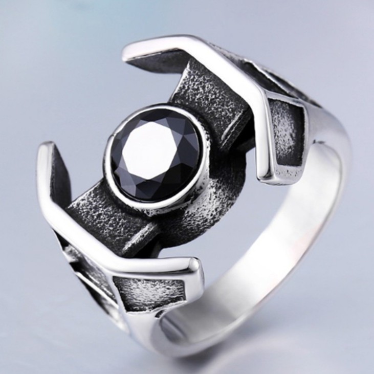 SEUSUK  Cincin Fashion Desain Star Wars Darth Vader untuk Wanita