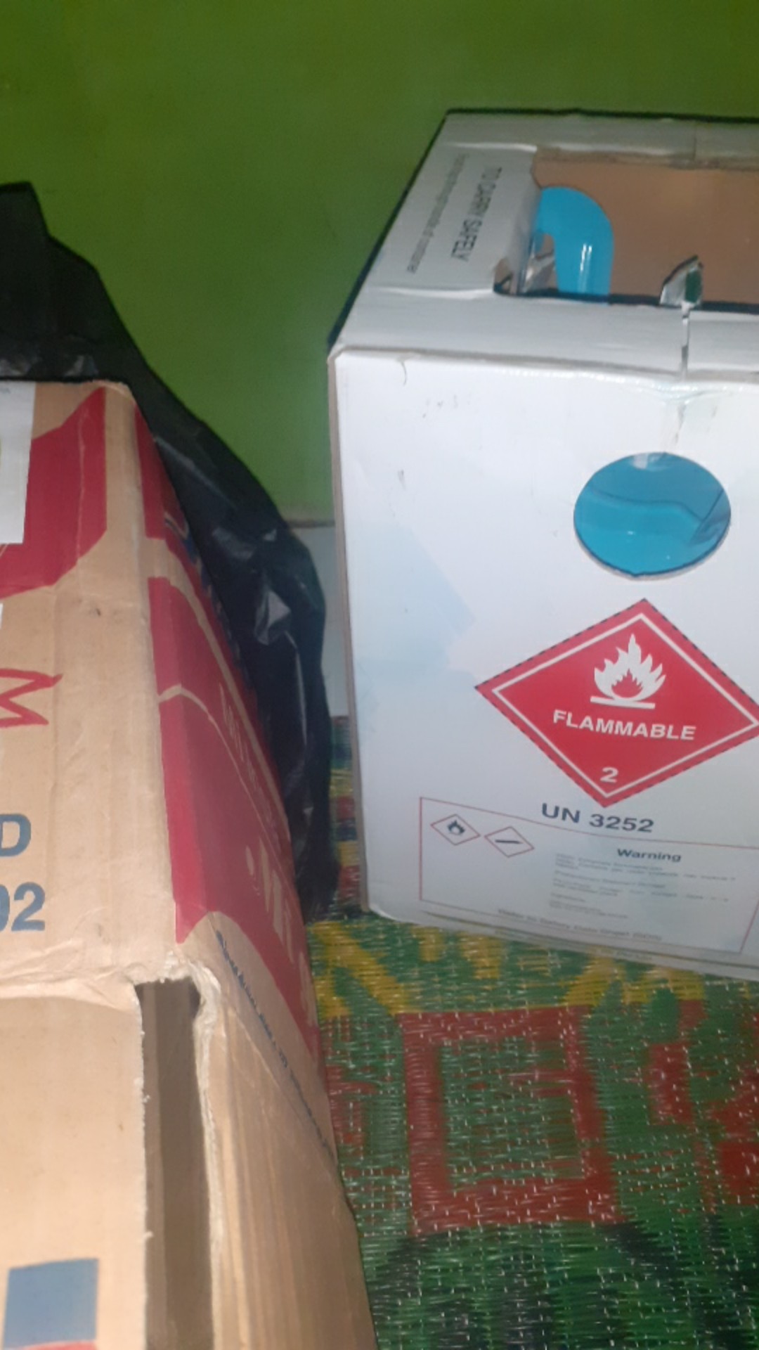 Refrigerant Daikin Singapore R32 (freon Dsp R32)