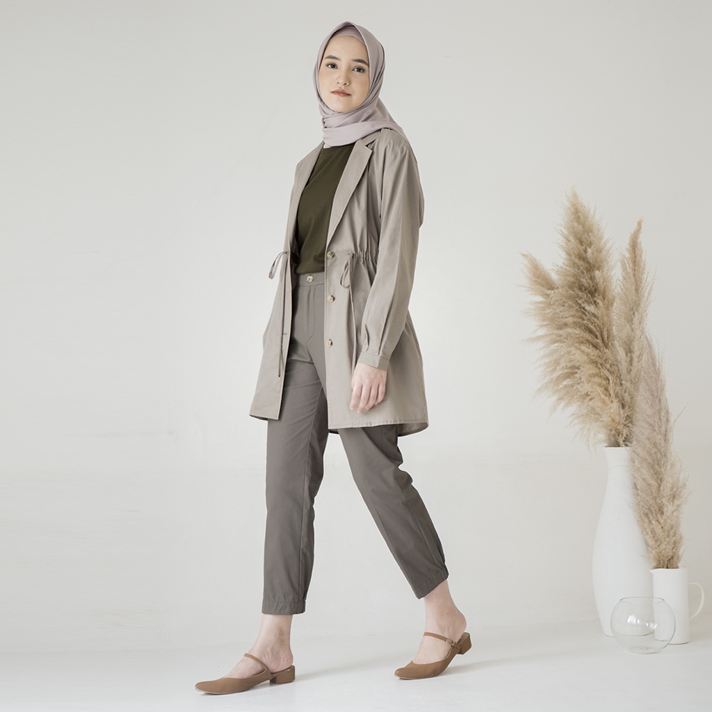 Mega Parka by Aska Label - Outerwear parka katun dengan kancing depan warna Taupe, Dust, Dusty Rose