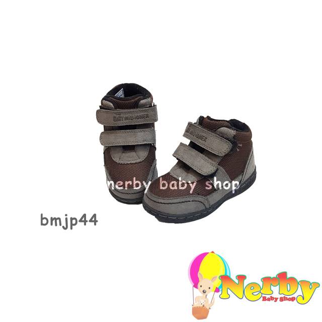 SALEEE  Sepatu baby millioner