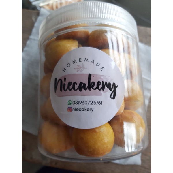 

Nastar Nenas Nastar Lembut Premium 350gr
