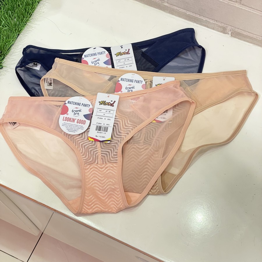 Wacoal Sexy Mini Panty Transparan Lace Celana Dalam Wanita 3204
