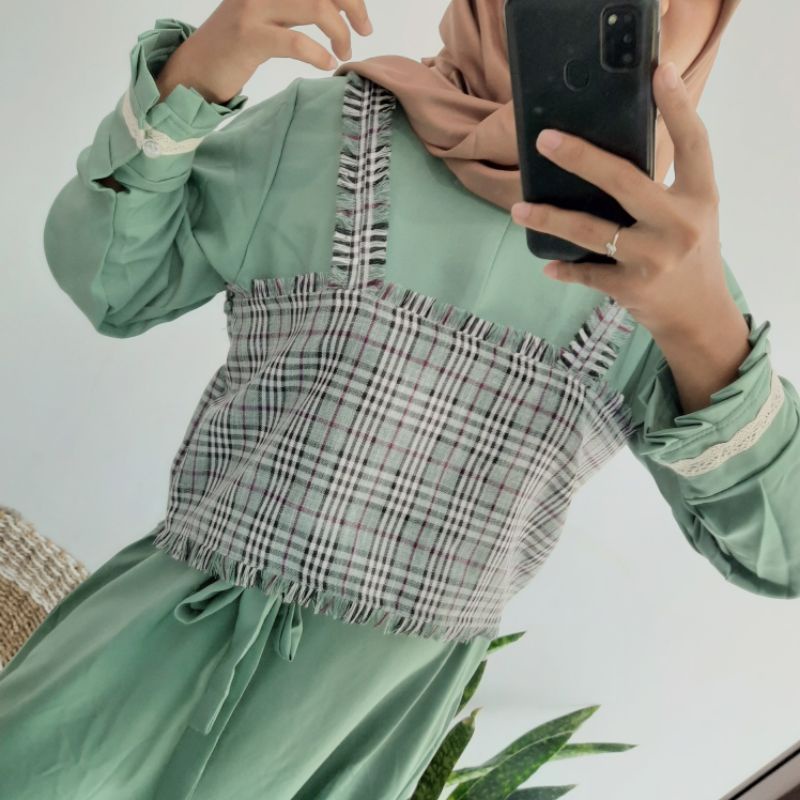 Tanktop Crop Luaran hijab Jennie style mint