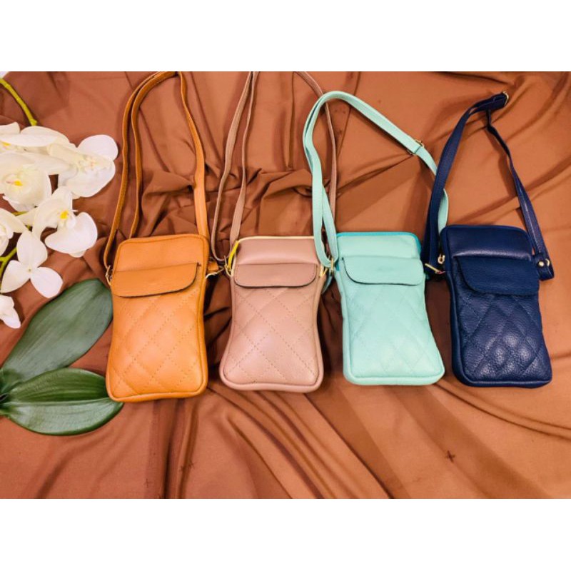 Tas selempang hp kulit asli /dompet hp selempang