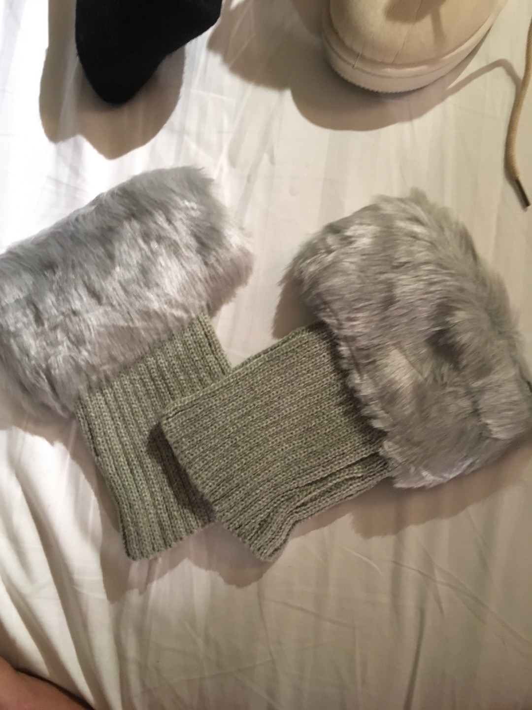 Penghangat Kaki Bulu Leg Warmer