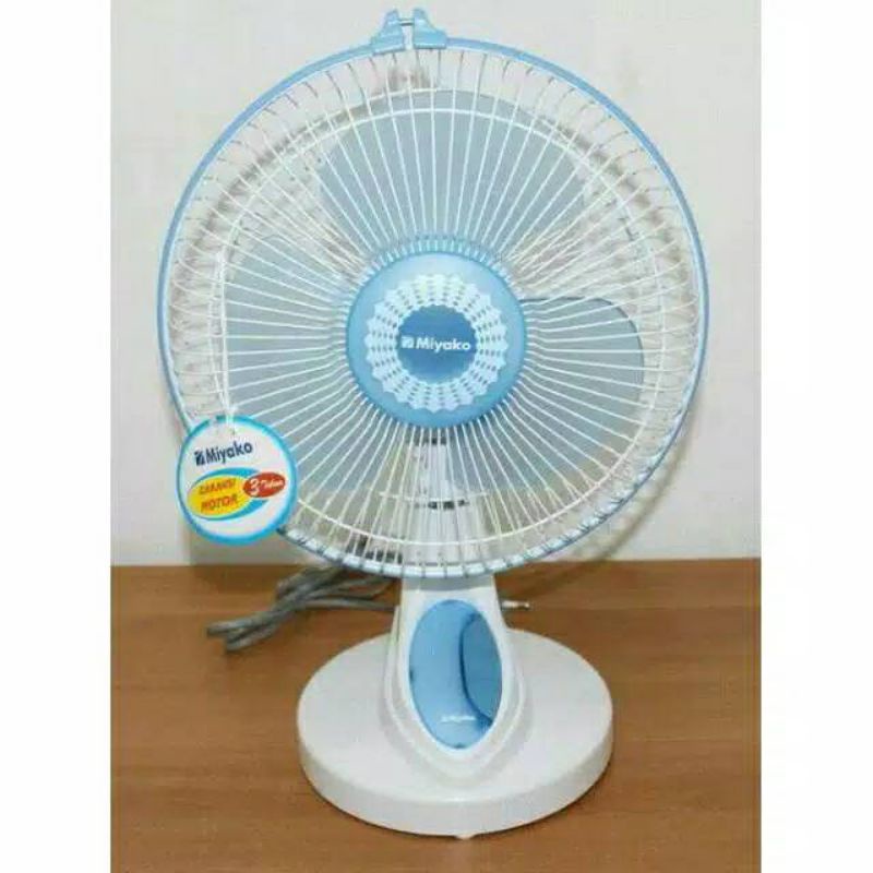 Kipas Angin Miyako 2in1 Bisa Dimeja Bisa Didinding / Kipas Angin miyako 9Inch