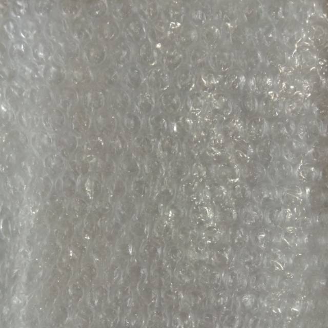 

Bubble wrap n plastik (untuk tambahan saat packing barang yang mudah pecah)