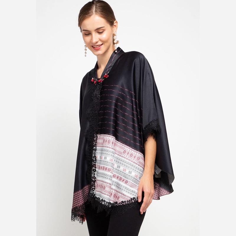 LUIRE by Raden Sirait FM Stali Maxmara Ulos Pucca Wanita