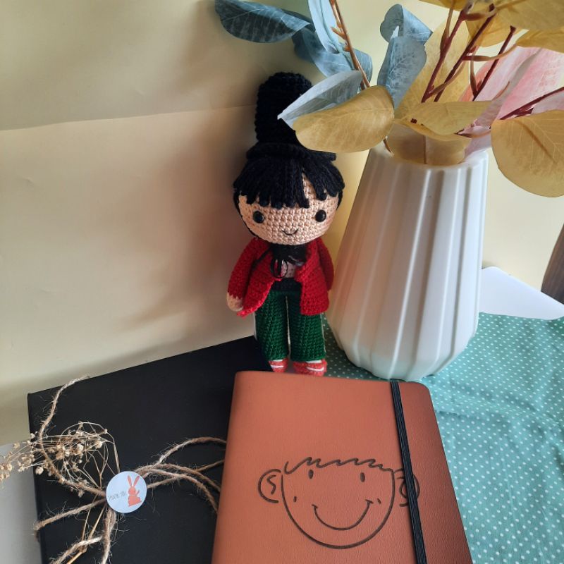 

Ekslusive notebook plus box Kim Seon Ho smiley