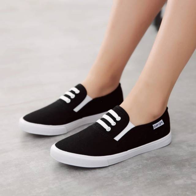 HMD Sepatu Cut Jeans Slip On Wanita Cewek Casual