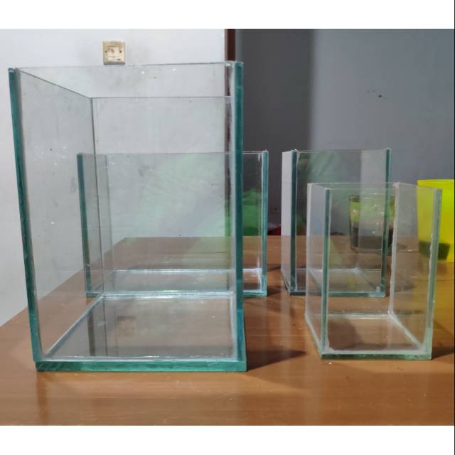 Soliter Aquarium Kecil Untuk Guppy Cupang Dan Ikan Hias Shopee