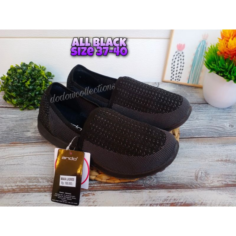 SEPATU SLIP ON WANITA SIZE 37-40 MURAH / SEPATU SLIP ON WANITA ANDO MAIA/ SEPATU SEKOLAH FULL HITAM