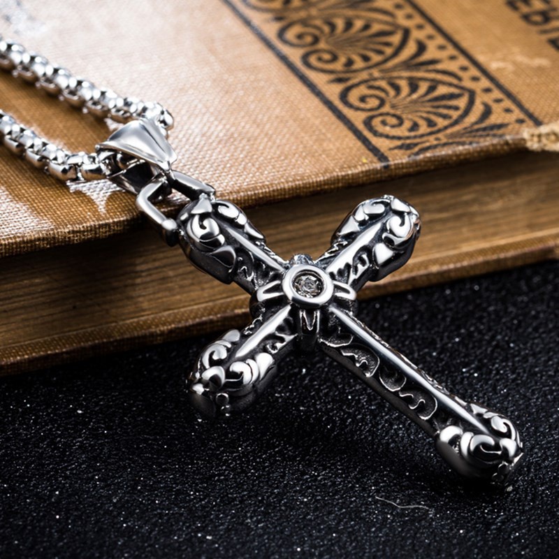 New Dark Knight Personality Fashion Cross Pendant Necklace Retro Old Pendant Necklace