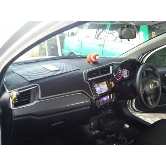 Aksesoris Interior Karpet Dashboard Mobil BR-V / Brio / Mobilio (New)