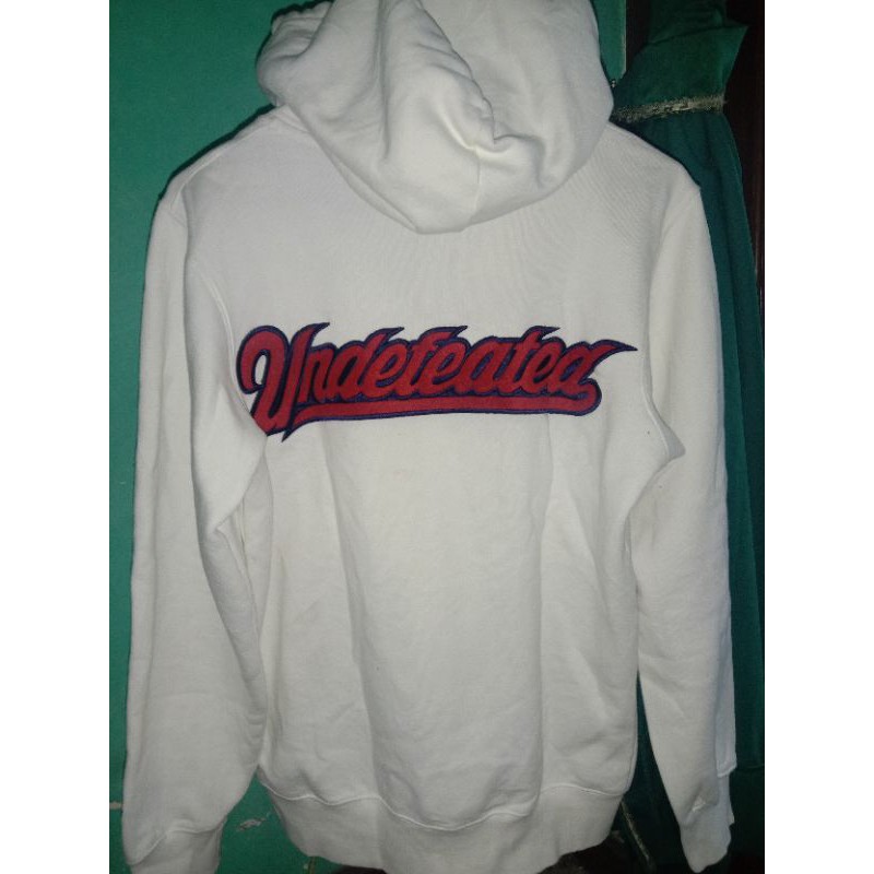 Undefeated zip hoodie
