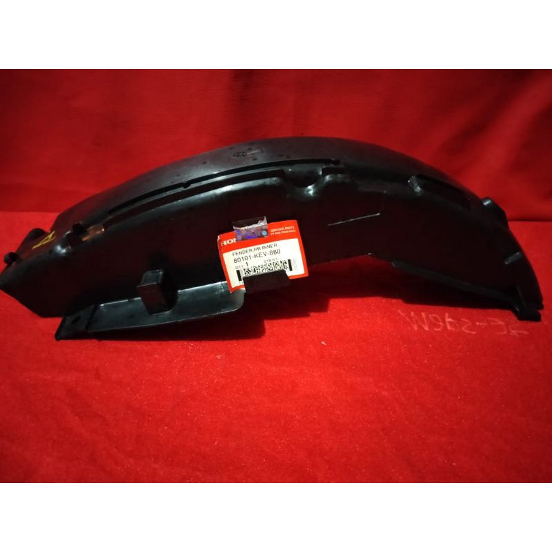 Slebor belakang Supra x 100cc 80101-KEV-880 bagian B