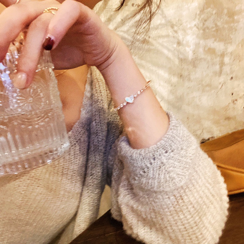 Gelang Model Terbuka Dapat Disesuaikan Desain Hati Bahan Zirkon Gaya Korea Untuk Wanita
