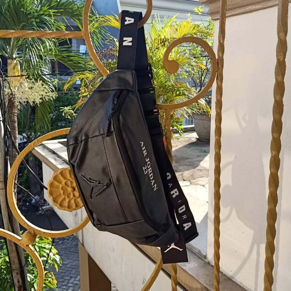 BT.20Au22a– TAS AIR JORDAN WAISTBAG SLING WAIST BAG SLINGBAG tas selempang pinggang jordan waistbag 