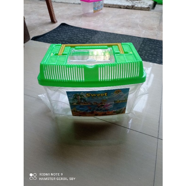 Terrarium besar cocok untuk hamster, ikan, kura2, reptil.