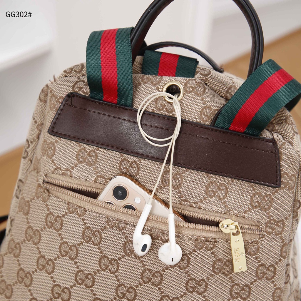 Gucci GG Canvas Backpack With SlingBag GG302