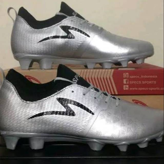 sepatu bola SPECS CYANIDE BOA 19 FG silver/black