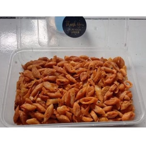 

Cemilan lumpia kering