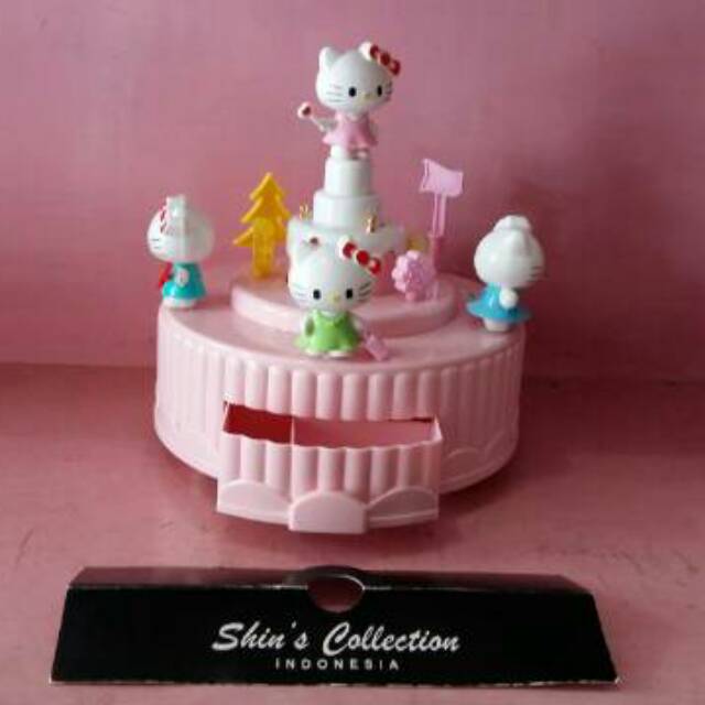 Kotak musik cake hello kitty