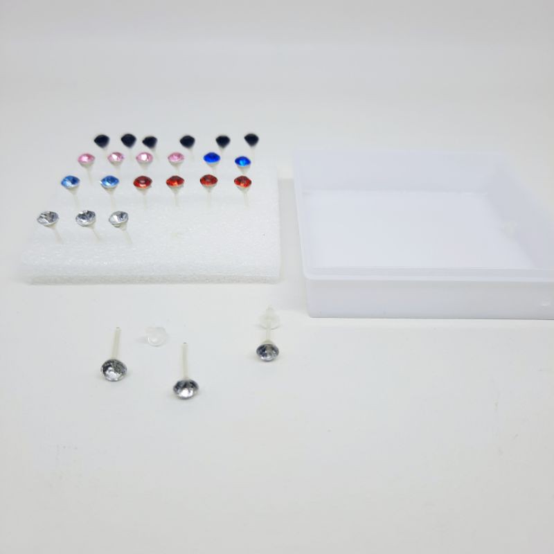 Anting Motif Diamond isi 12 pasang Murmer Kemasan Box Grosir