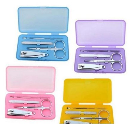 

Gunting kuku lengkap perawatan manicure pedicure 4 in 1 set