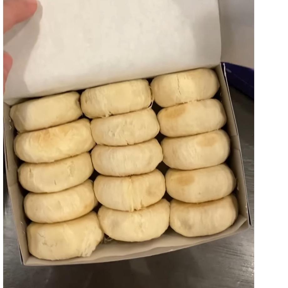

팝 PAKET BAKPIA BASAH MIX 3 Box Kacang Hijau, Kumbu Hitam dan Coklat - JUWARA SATOE Terbaru