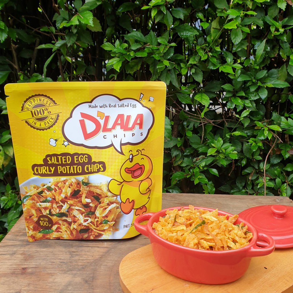 

DLALA Salted Egg Curly Potato Chips 100 gram