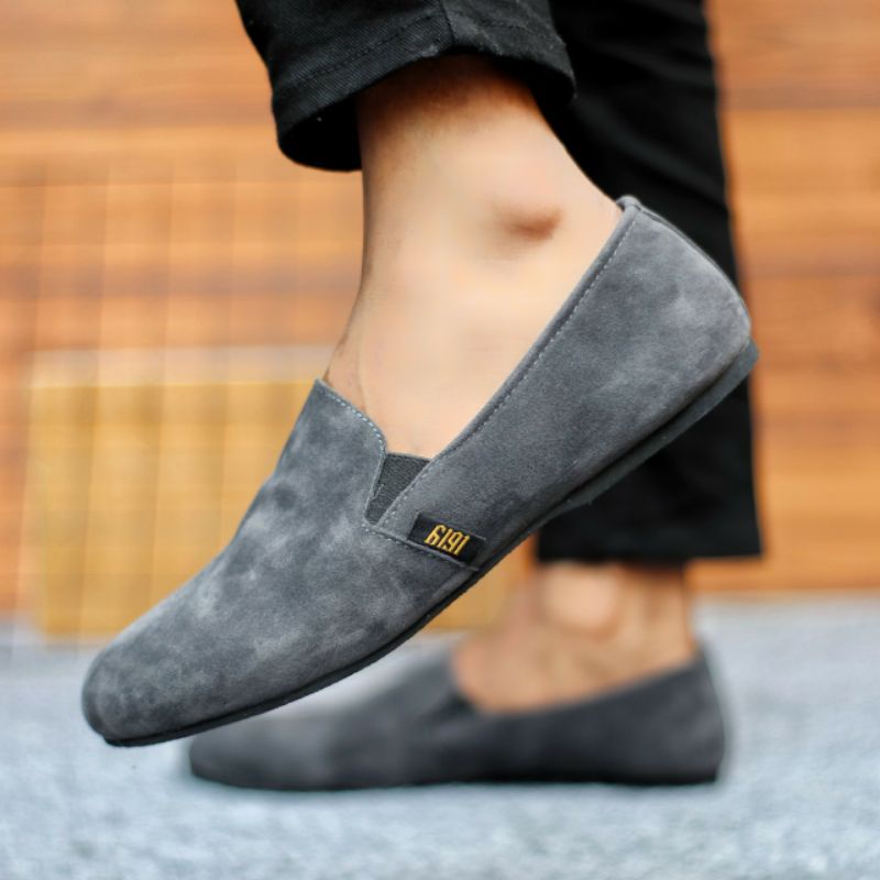 CHORD GREY Sepatu Slip On Pria Kulit Suede Spatu Casual Santai Slop Mian Keren Selop Kasual Kerja Kondangan Pesta