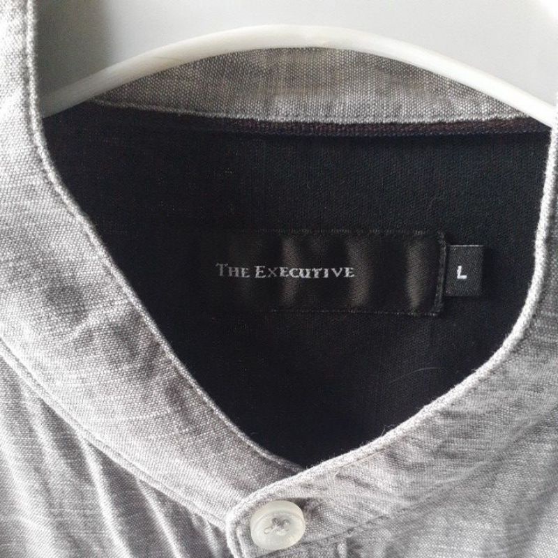 Preloved kemeja cowok The executive/kemeja kerah shanghai/kemeja panjang