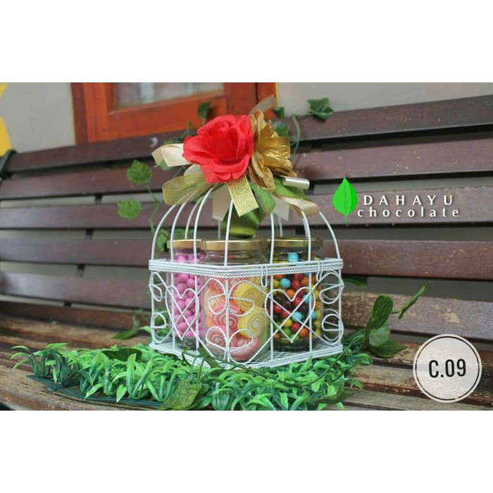 

Parcel Lebaran Coklat L'AGIE Sangkar Burung Shabby Chic