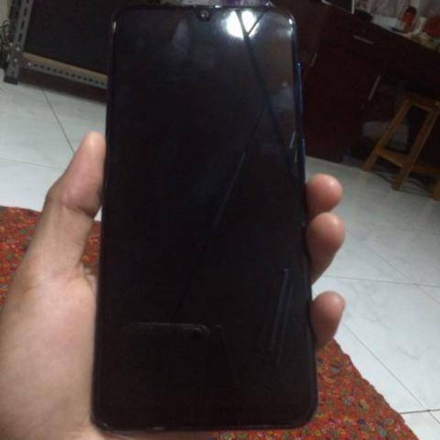 Samsung a50 3/32gb bekas(lecet pakai)LCD retak