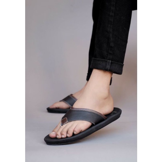 Sandal pria casual kulit original jepit