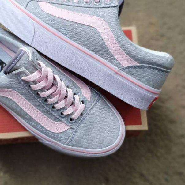 ➸ Vans Oldskool Wanita. Vans Peach, Vans Hitam Pink, Vans Cream, Vans Ukuran 36-40. Grade Ori ♞
