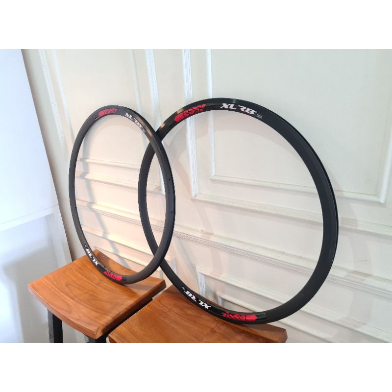 Rims XLR8 Taiwan Velg Rim Ukuran Size 700c Alloy Tanpa Sambungan Material Bahan Alloy Alumunium Lubang 20H 24H Hole Lubang 20 H &amp; 24 H Double Wall 700 C Sepeda Balap Roadbike Fixie Road Bike Hybrid Wheelset