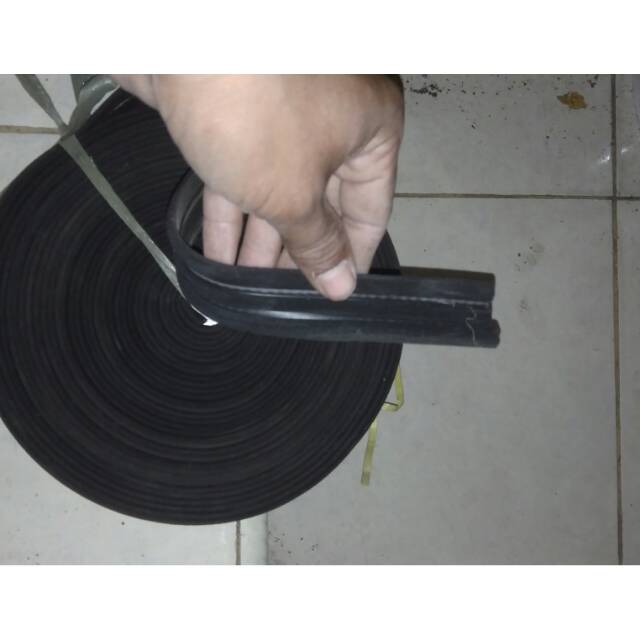 Karet beludru penjepit kaca pintu mobil kijang Futura Carry universal meteran