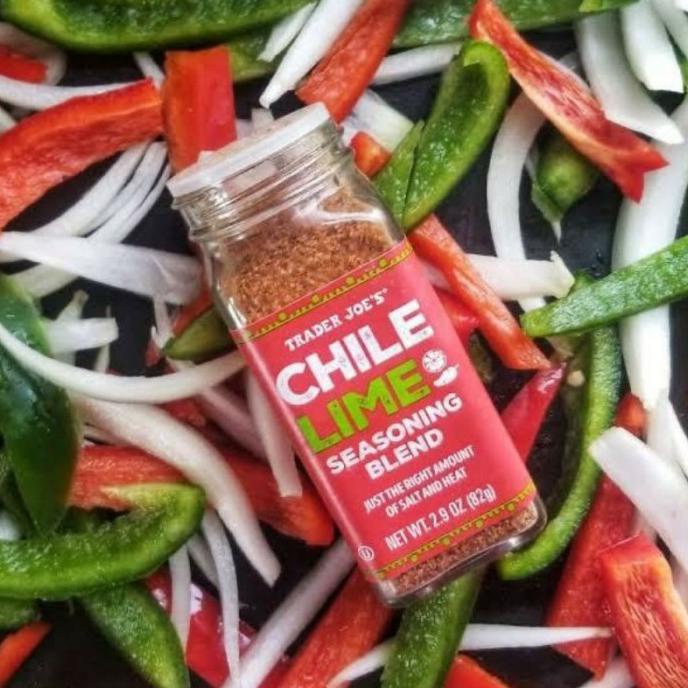 

SALE TRADER JOE'S SPICE CHILE LIME SEASONING BLEND JAR 65GR BUMBU & BAHAN MASAKAN MAKANAN & MINUMAN