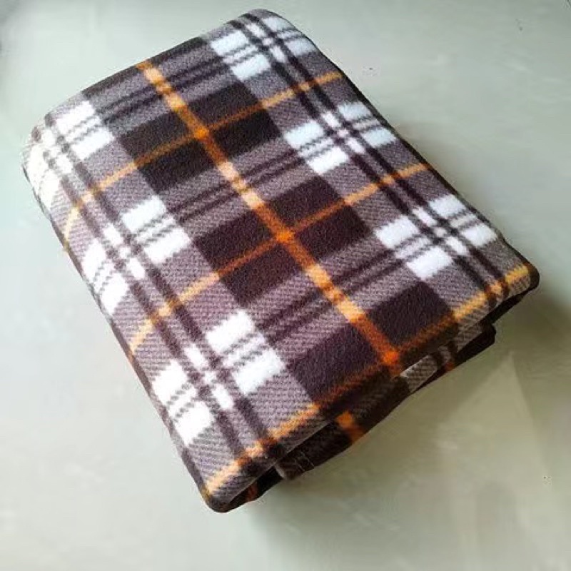 Selimut TRAVELLING Fanel Super Hangat size 140x180 Motif kotak2 Termurah