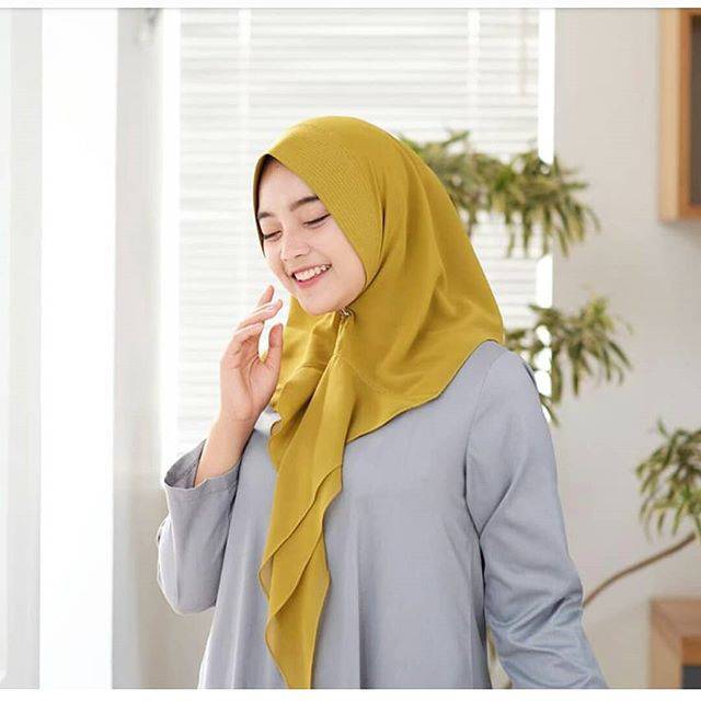Renata Mini Khimar aneuku like new