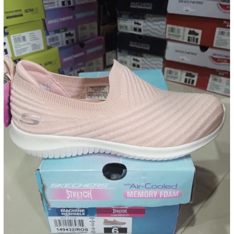 Sepatu Skechers wanita sport station original