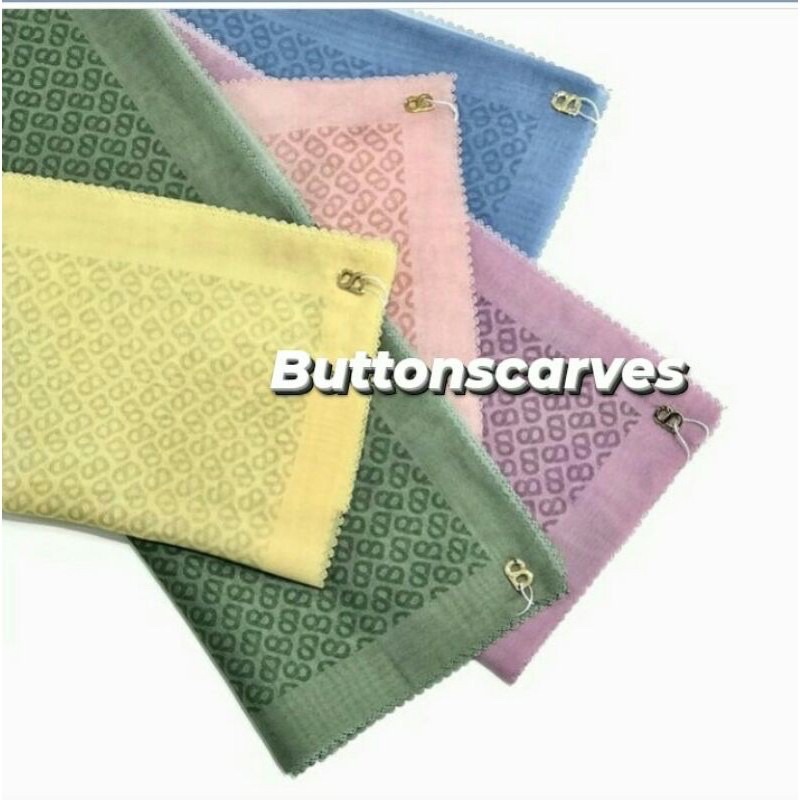 Tapis Square Buttonscarves