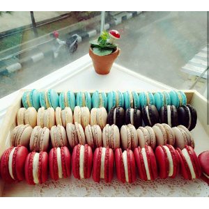 

Stok Ready Macaroon Reguler Macaron Cookies Kue Kering Murah