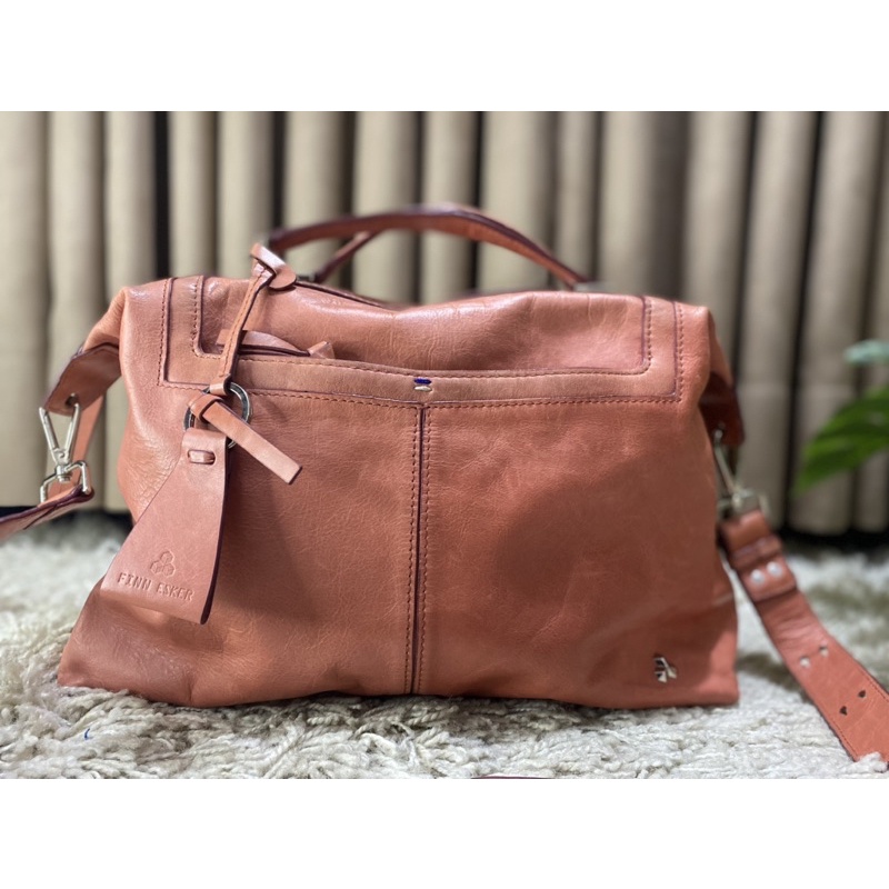 hand bag finn esker