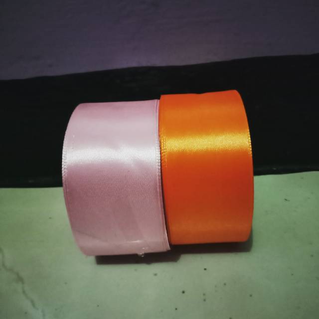 

Pita Satin 4 cm per roll