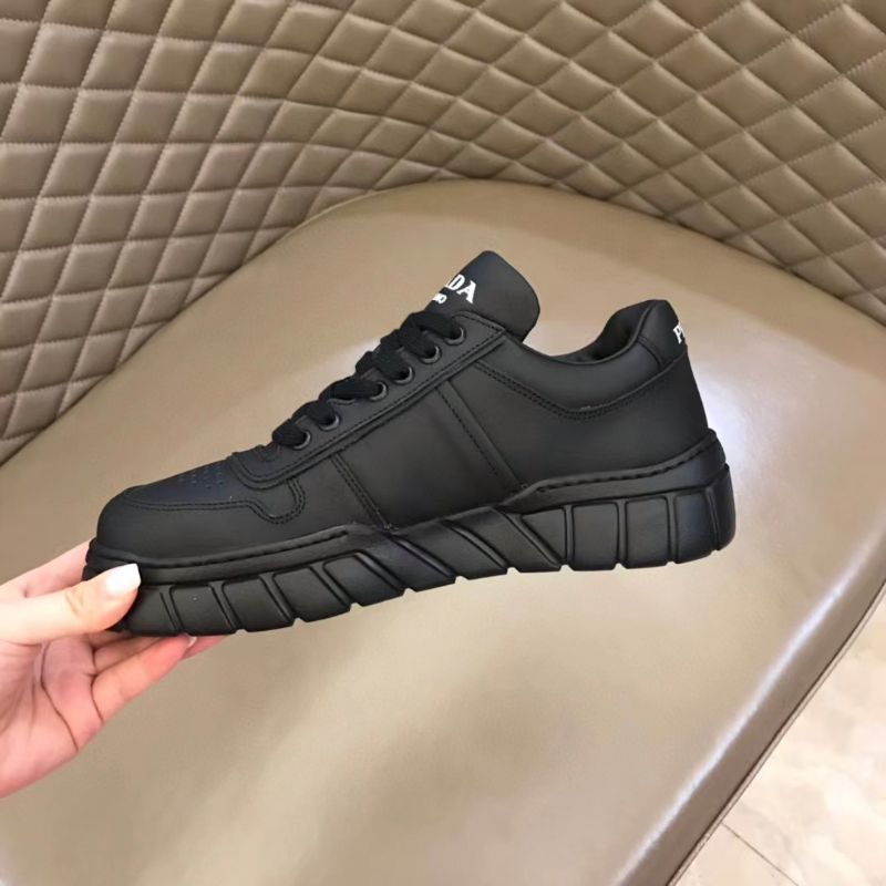 sepatu pria pr4da sneaker kulit hitam men shoes branded P1SHOES top cowok terbaru