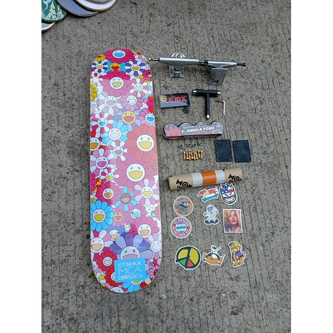 Bape set Bantalan Roda SKATEBOARD spitfire Dengan Stiker Tanpa Alat